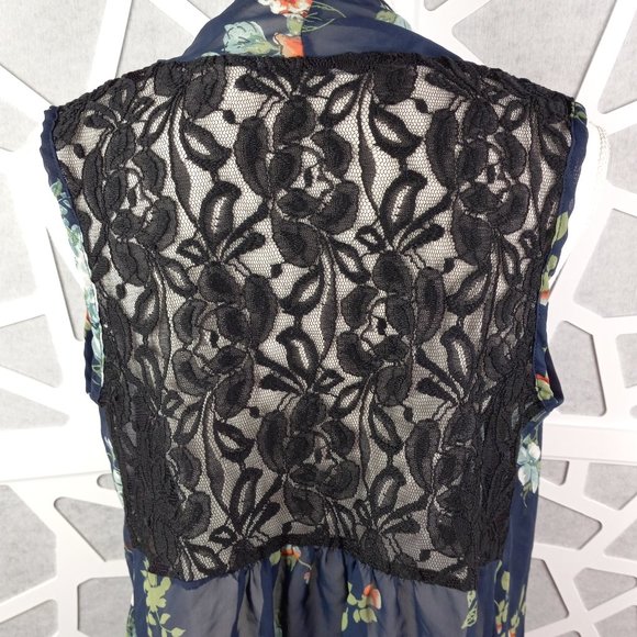 Color Swatch Medium Sheer Floral And Black Lace Vest - Picture 7 of 11